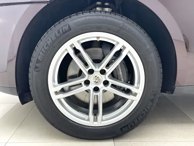 Porsche Macan — Фото автомобиля 18
