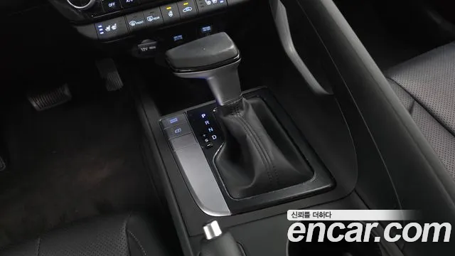 Hyundai Avante — Фото автомобиля 12