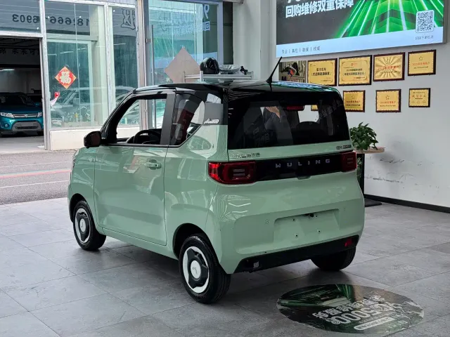Wuling Hongguang Mini EV — Фото автомобиля 5