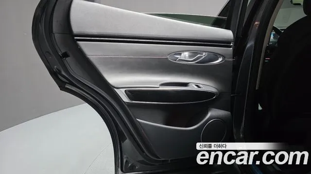 Genesis GV70 2.2 Дизель AWD — Фото автомобиля 24