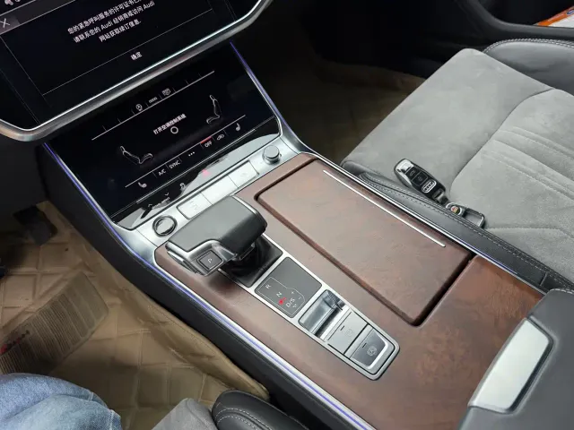 Audi Audi A6L 2023 Facelift 45 TFSI quattro Premium Dynamic — Фото автомобиля 15