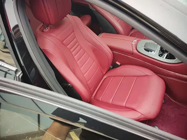 Mercedes-Benz E-Class — Фото автомобиля 24
