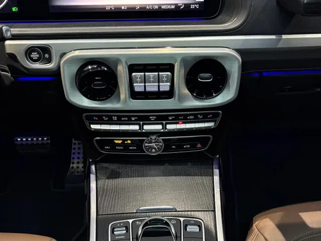 Mercedes-Benz G-Class — Фото автомобиля 20