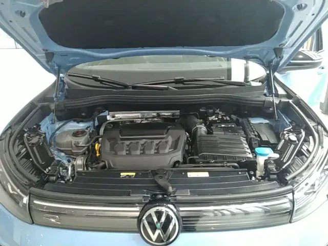 Volkswagen Tiguan L — Фото автомобиля 19
