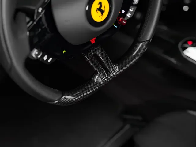 Ferrari SF90 — Фото автомобиля 21