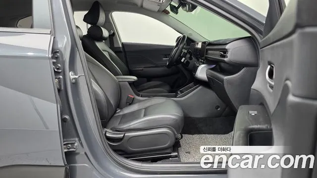 Hyundai Kona SX2 — Фото автомобиля 16