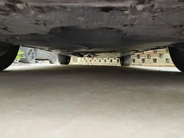 Toyota Harrier — Фото автомобиля 9