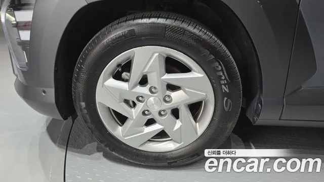 Hyundai Kona Kona (SX2) Бензин 1.6 турбо 2WD — Фото автомобиля 5