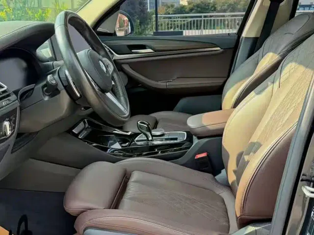 BMW X3 — Фото автомобиля 4