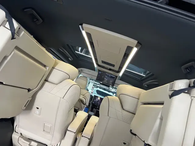 Toyota Alphard — Фото автомобиля 9