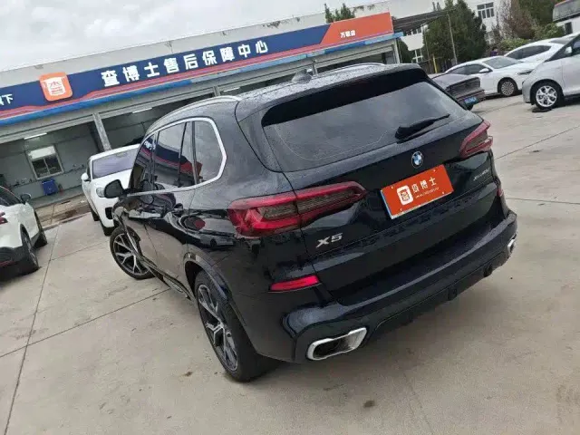 BMW X5 — Фото автомобиля 3