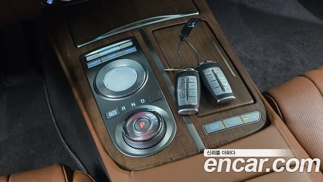 Genesis G80 Electrified G80 (RG3) — Фото автомобиля 8