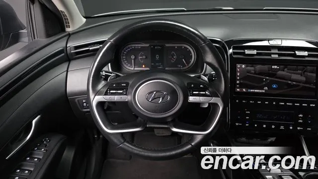 Hyundai Tucson Tucson (NX4) Дизель 2.0 2WD — Фото автомобиля 14