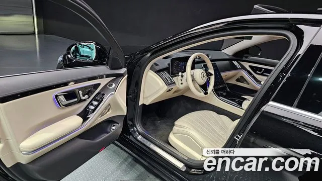 Mercedes-Benz S-Class — Фото автомобиля 11