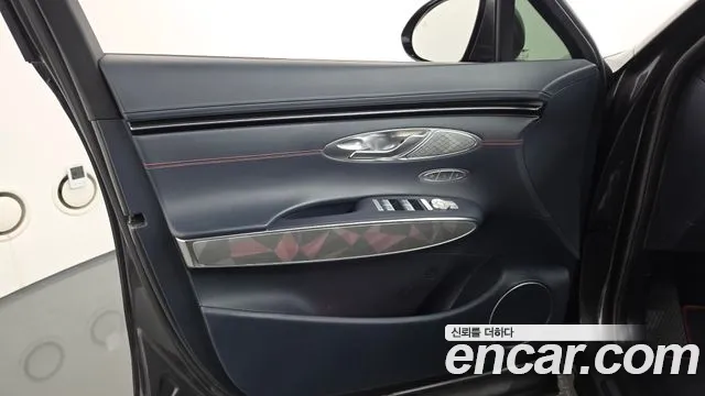Genesis GV70 2.5T Бензин 2WD — Фото автомобиля 17