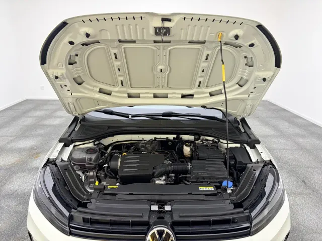 Volkswagen Sagitar — Фото автомобиля 8