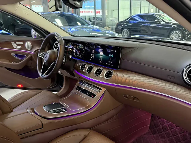 Mercedes-Benz E-Class — Фото автомобиля 10