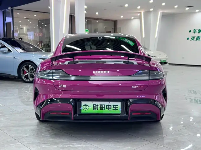 Xiaomi SU7 — Фото автомобиля 12