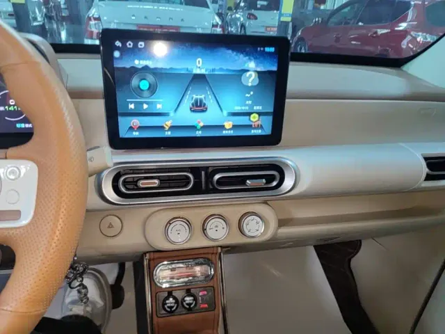 Wuling Hongguang Mini EV — Фото автомобиля 12