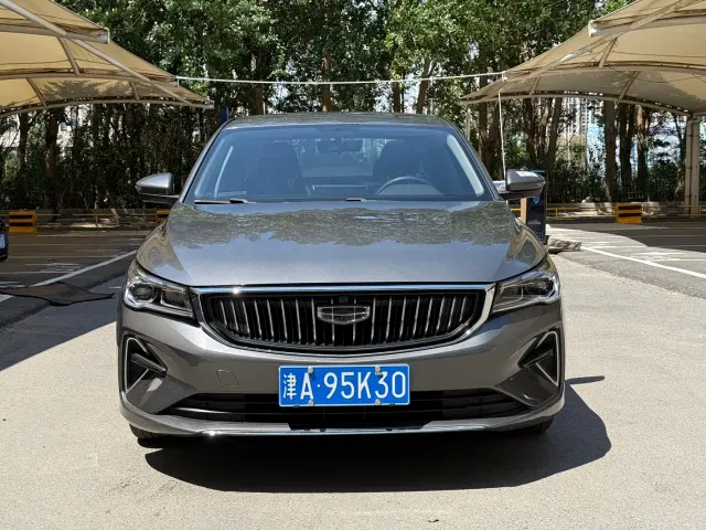 Geely Emgrand — Фото автомобиля 2