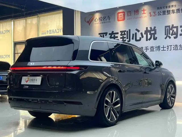 Li Auto L9 — Фото автомобиля 9