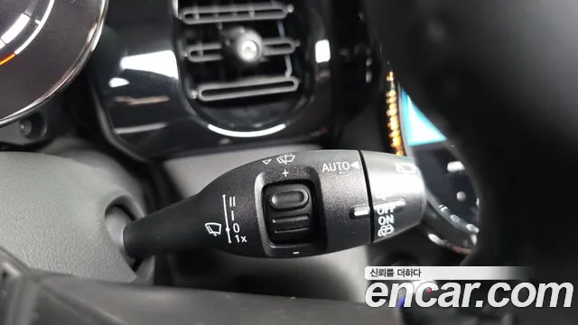 Mini Cooper Cooper Classic Plus Launch Pack — Фото автомобиля 21
