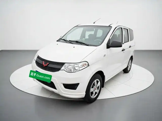 Фотография автомобиля — Wuling Hongguang