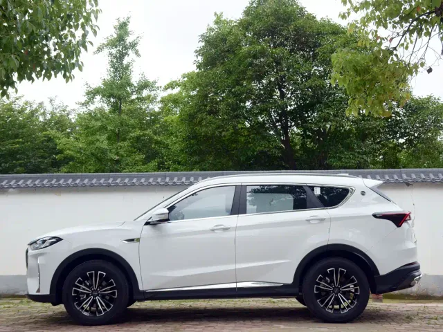Jetour X70 Plus — Фото автомобиля 12