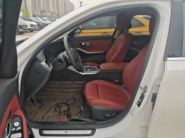 BMW 3 Series — Фото автомобиля 14