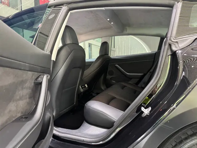 Tesla Model 3 2022 Performance High-Performance AWD — Фото автомобиля 7