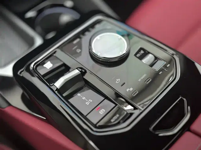 BMW 5 Series — Фото автомобиля 21