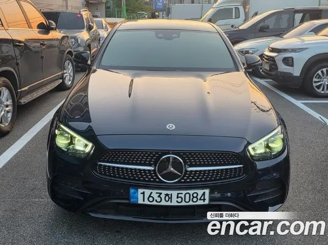 Фотография автомобиля — Mercedes-Benz E-Class W213