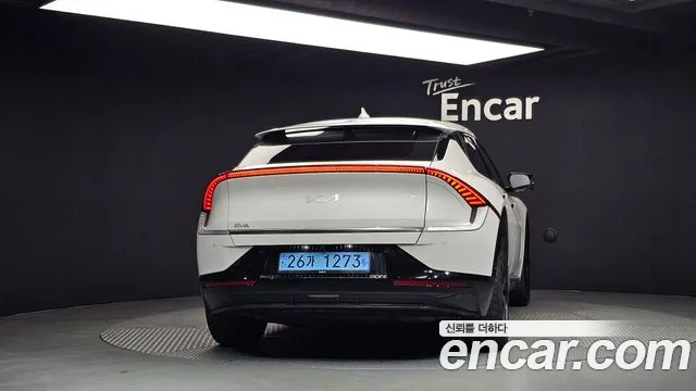 Kia EV6 — Фото автомобиля 4