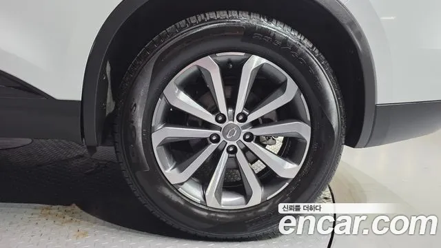 Renault-KoreaSamsung QM6 Новый QM6 2.0 LPe LE Signature 2WD — Фото автомобиля 21