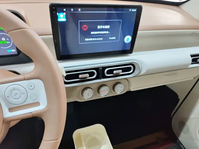 Wuling Hongguang Mini EV — Фото автомобиля 12
