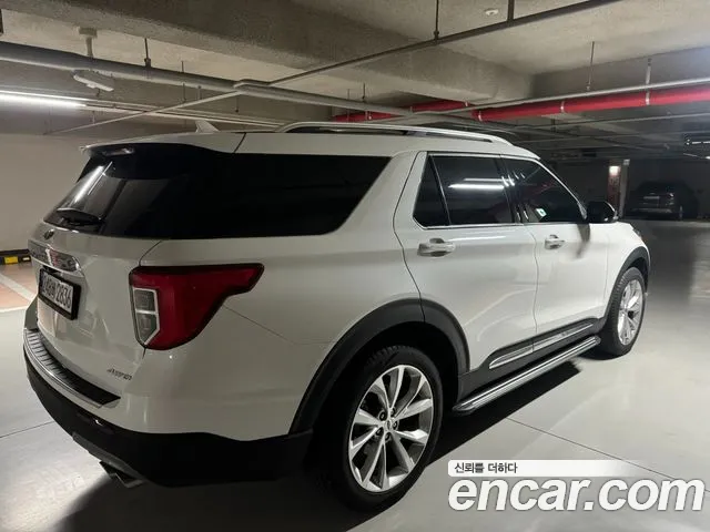 Ford Explorer Explorer 6 поколение 3.0 Platinum 4WD — Фото автомобиля 4
