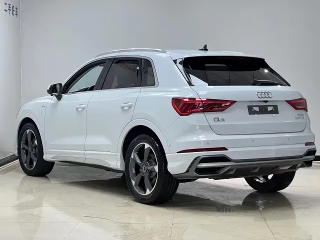 Audi Q3 — Фото автомобиля 6