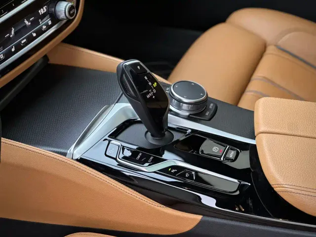 BMW 5 Series — Фото автомобиля 8