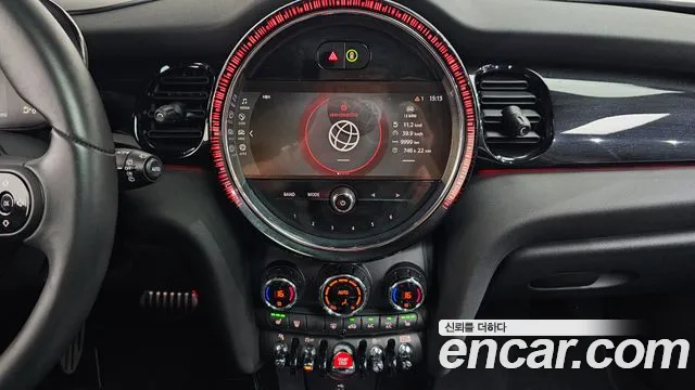 Mini Cooper — Фото автомобиля 26