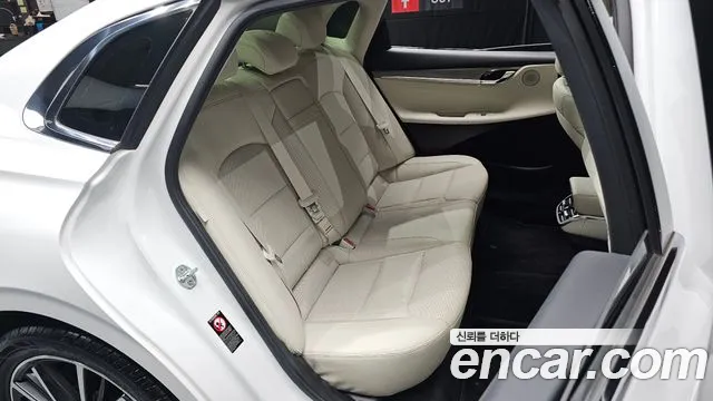Hyundai Grandeur Новый Grandeur IG — Фото автомобиля 8