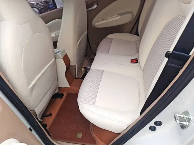 Wuling Hongguang Mini EV — Фото автомобиля 16