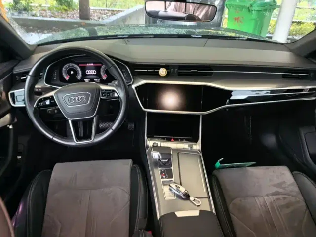 Audi A6L — Фото автомобиля 9