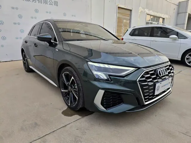 Audi Audi A3 2024 Model Sportback 35 TFSI Fashion Sport — Фото автомобиля 3