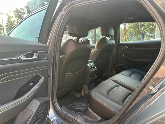Geely Xingrui — Фото автомобиля 7