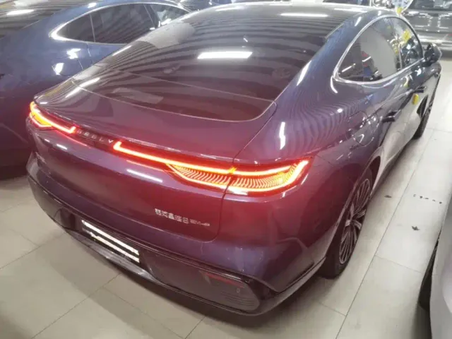 Geely Galaxy Xingyao 8 — Фото автомобиля 6