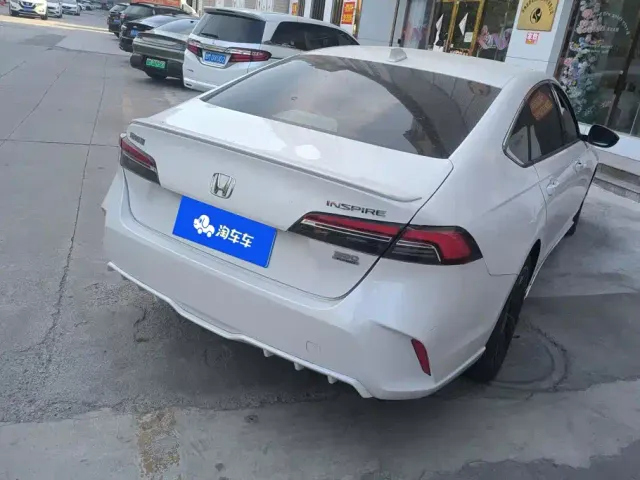 Honda Inspire — Фото автомобиля 3