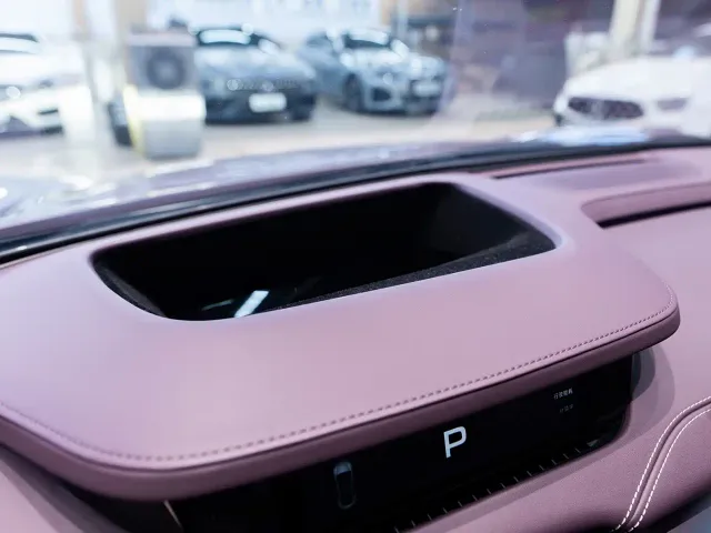Xiaomi SU7 — Фото автомобиля 16