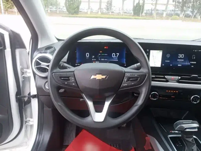 Chevrolet Monza — Фото автомобиля 10
