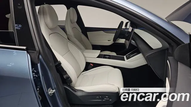 Tesla Model Y — Фото автомобиля 25