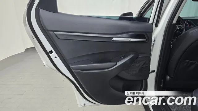 Kia Seltos Новый Seltos Бензин 2.0 2WD — Фото автомобиля 25